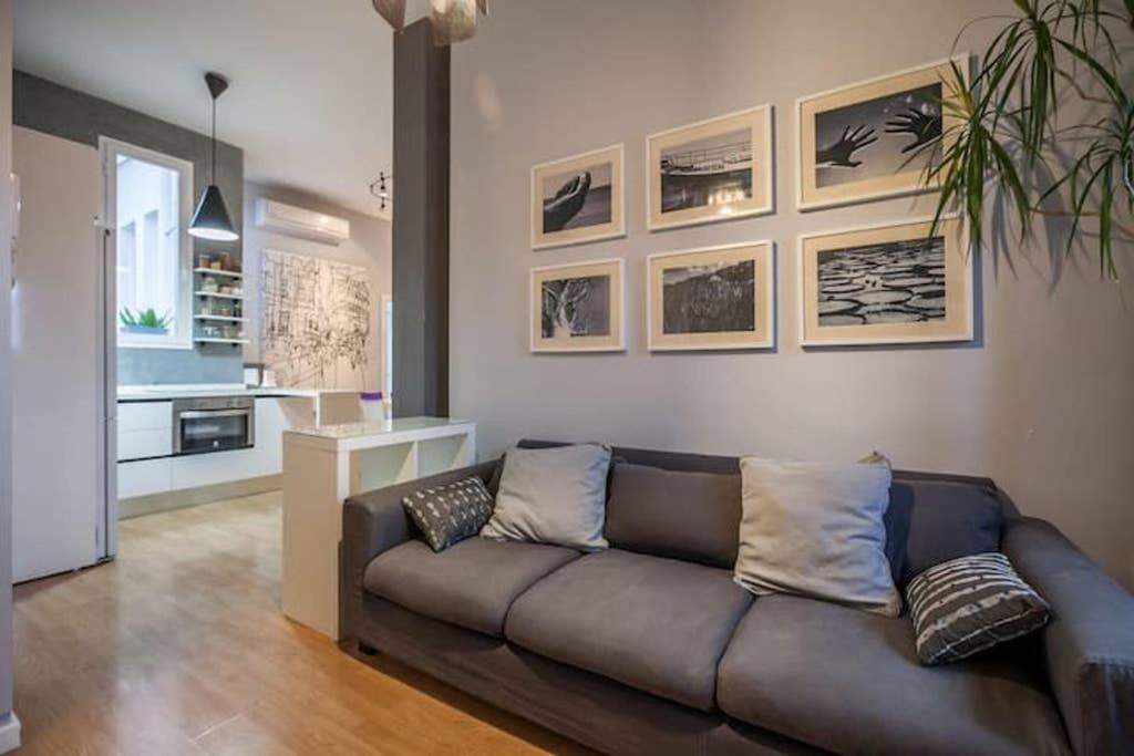 Central Apartment In Sevilla Buitenkant foto