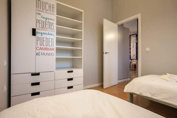 Central Apartment In Sevilla Buitenkant foto